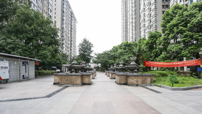 名人御苑外景图