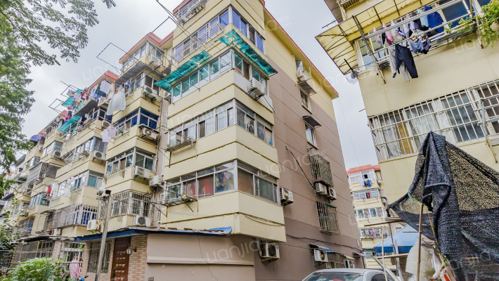 凤凰西街120号外景图