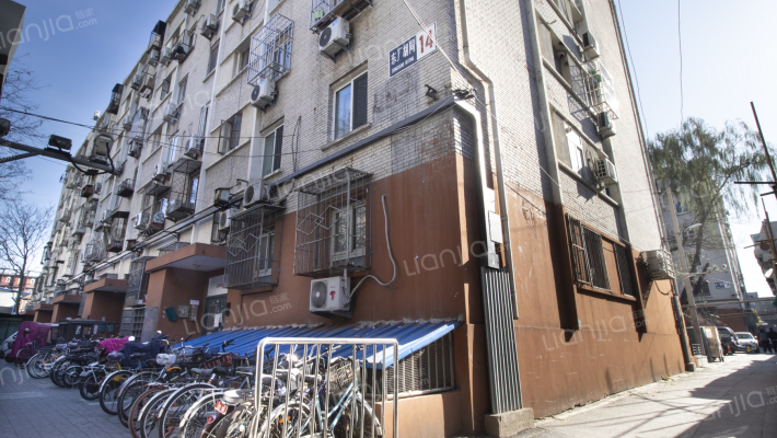 东厂胡同外景图