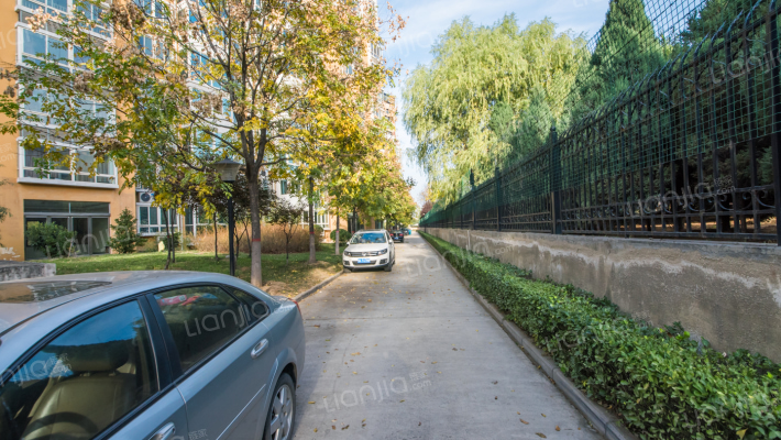 国龙水岸花园外景图