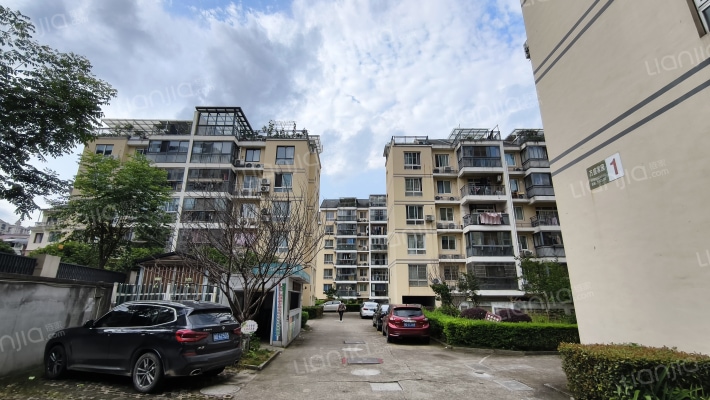 万盛家园外景图