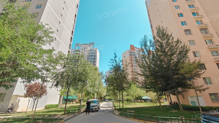 彩虹城A区外景图