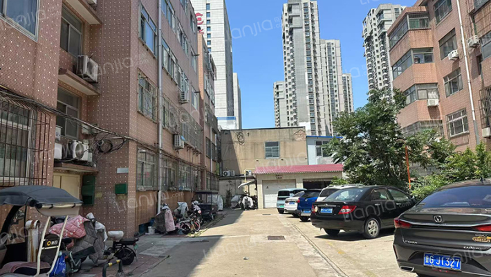 胜利东街285号院外景图