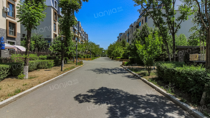 保利林语E区一期外景图