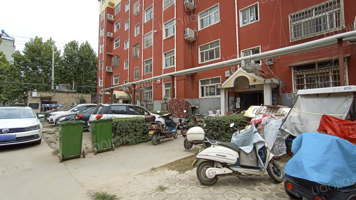 清华园小区北院外景图