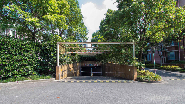 浦东世纪花园(公寓)外景图