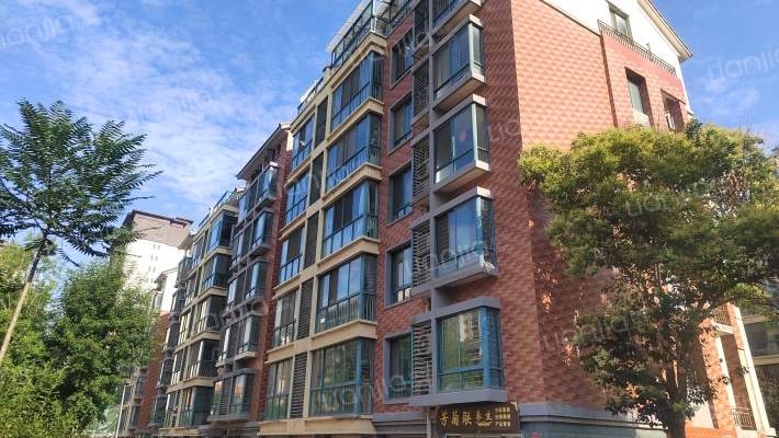 龙城华庭外景图