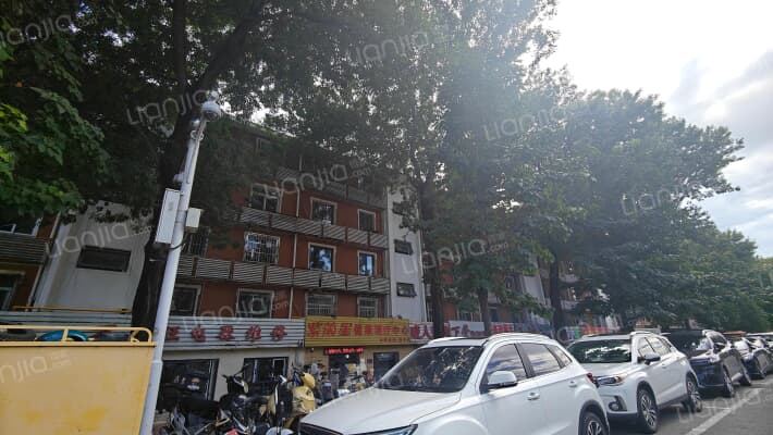 老棉纺家属院外景图