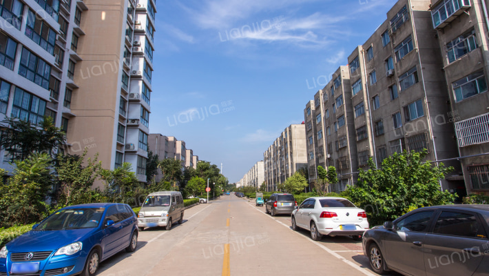 西山小区外景图