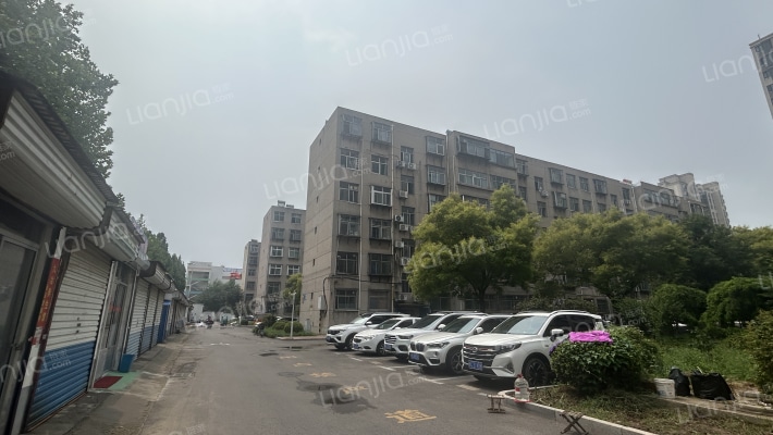 九冶生活区南院外景图