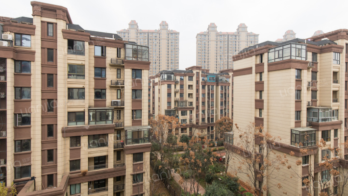 融科花满庭外景图