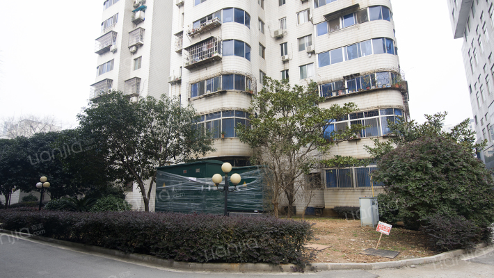 南方航空宿舍外景图