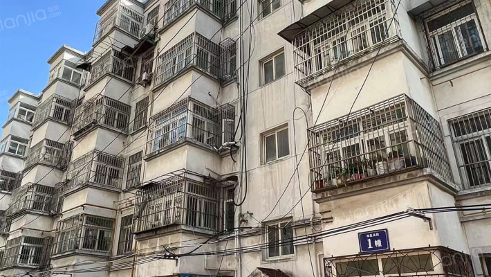 骆岗法庭宿舍外景图