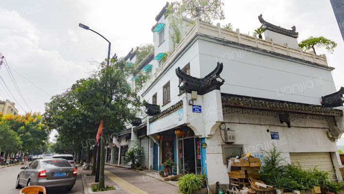 解放路51-79号住宅楼外景图