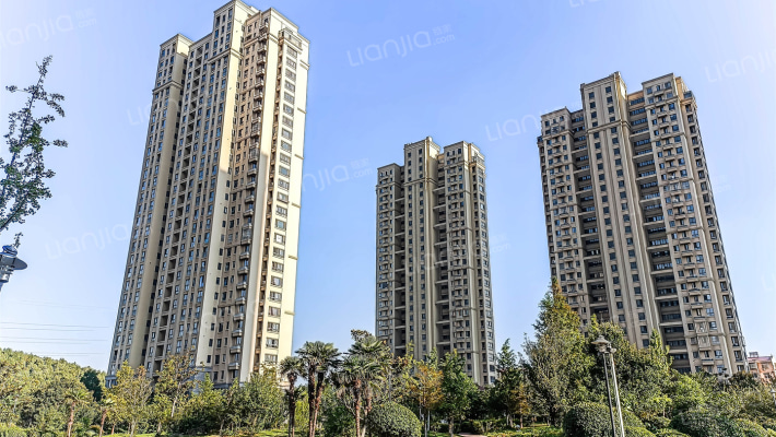 开元翡翠湾外景图