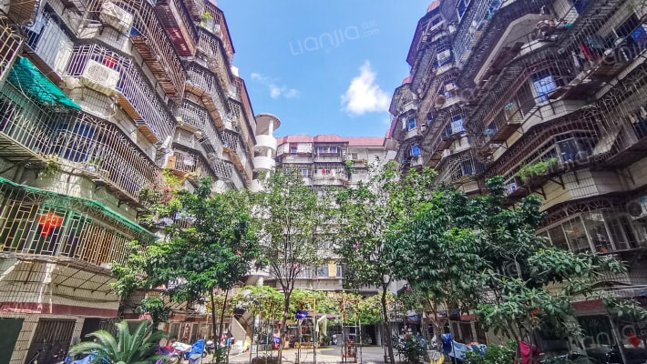 万通空中花园外景图