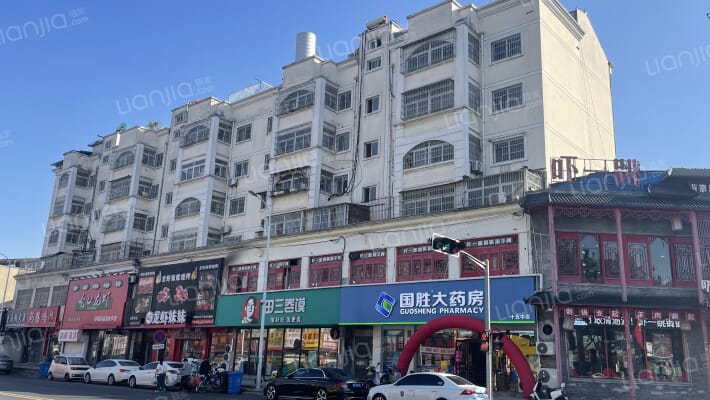 地产公司综合楼外景图