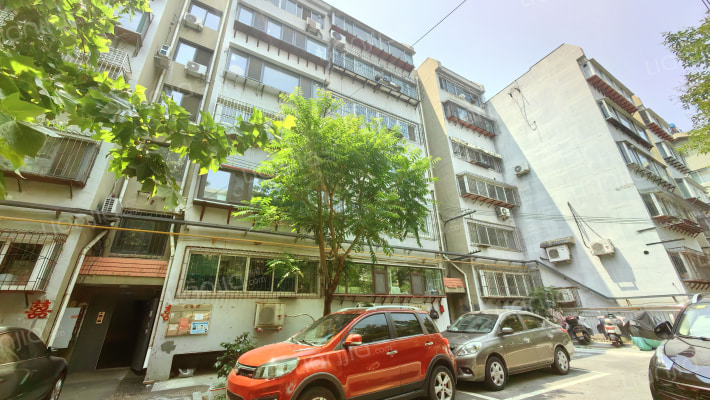 区委五宿舍外景图