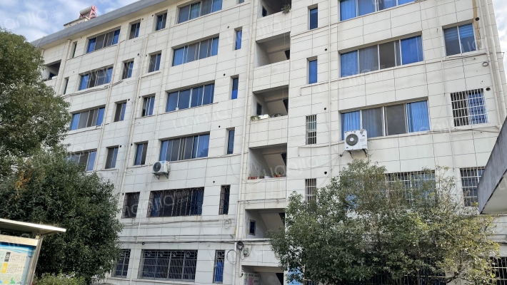 白龙桥粮管所宿舍楼外景图