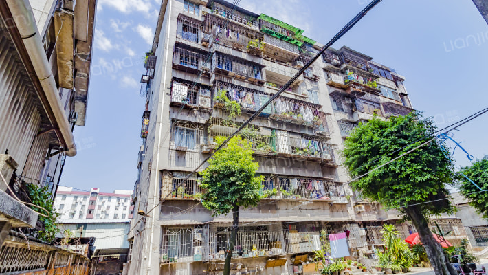 港前路35号大院外景图