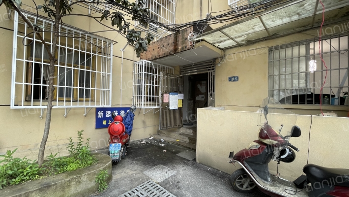 新添大道北段437号外景图