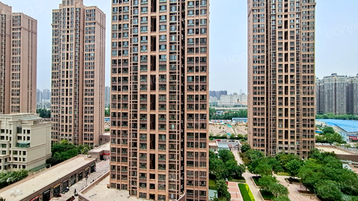 阳光城8号院西院外景图