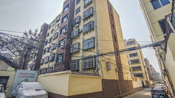 清真寺街印刷厂宿舍外景图