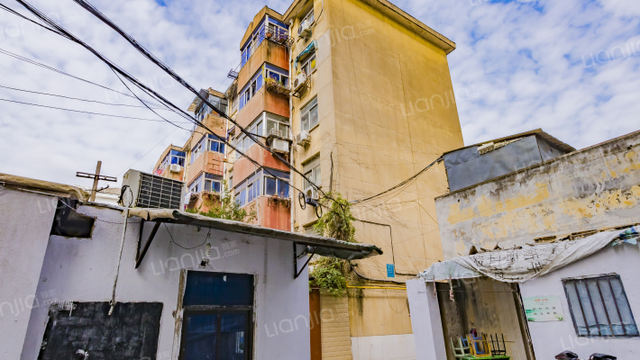 爱民路工行宿舍外景图