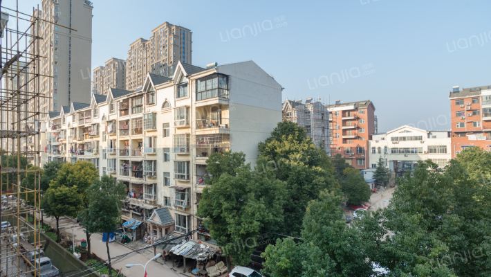 盘龙城磨元小区外景图