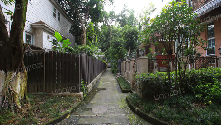 中华园华苑外景图