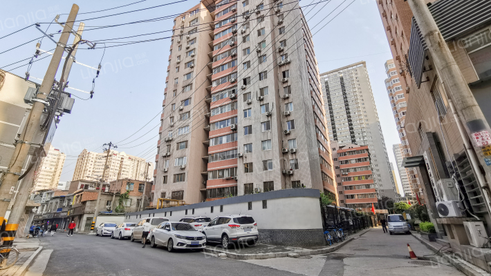 人保家属院外景图