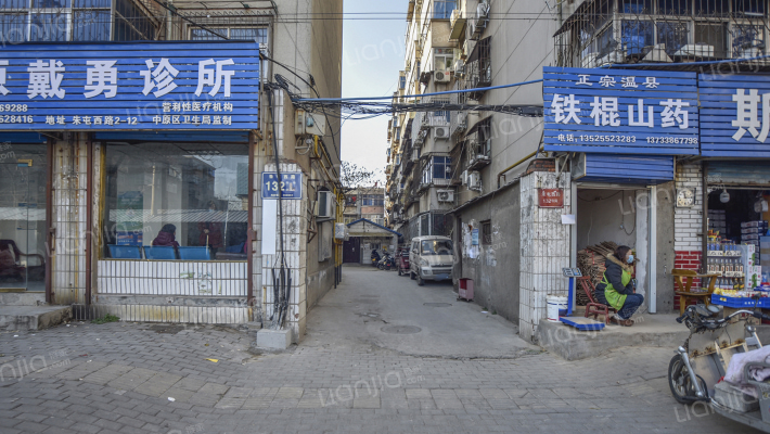 朱屯西路132号院外景图