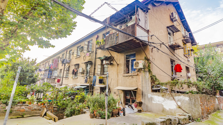 职业病防治医院宿舍外景图