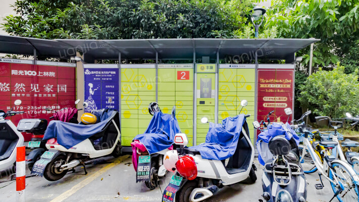 繁华大厦外景图