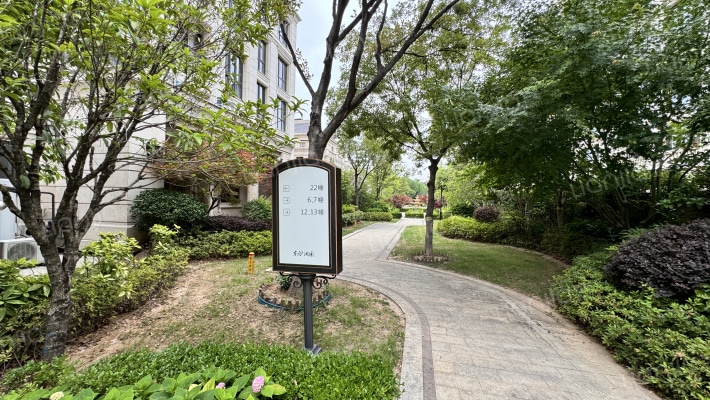 东方润园外景图