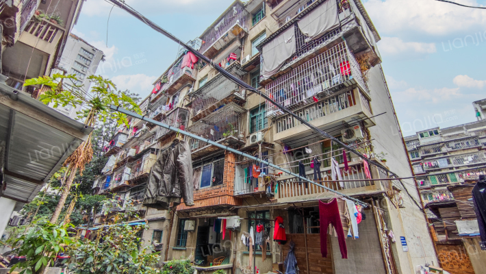 缝纫机宿舍外景图