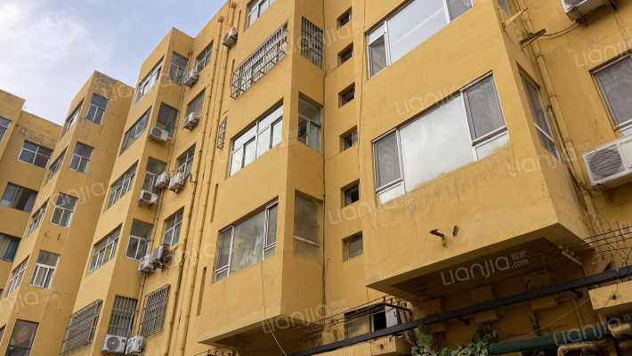 华建公寓外景图