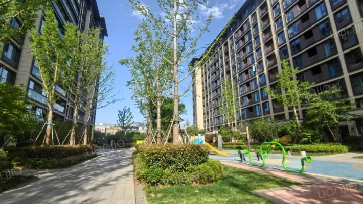 山语凤鸣府外景图