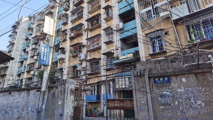 电池厂宿舍外景图