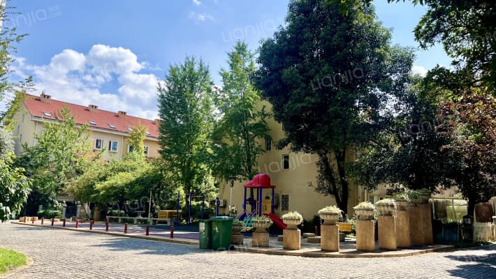 佳园上居外景图