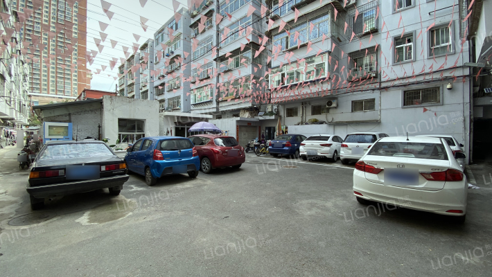 市建二公司宿舍外景图