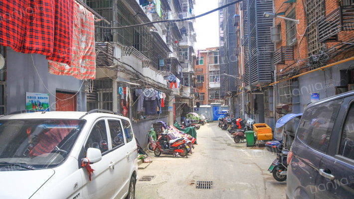 兴华路393号外景图