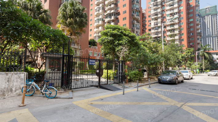 银行花园外景图