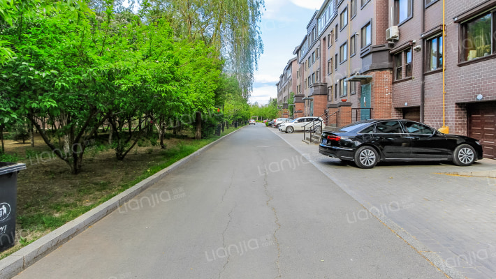 富奥临河湾外景图