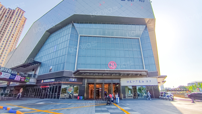新城吾悦广场外景图