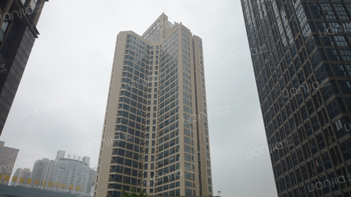 浪高会展国际外景图