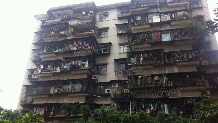 濂泉西路95号大院外景图