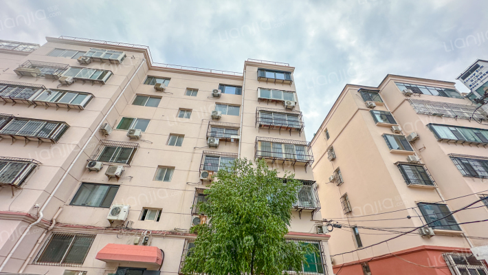 法制局院外景图