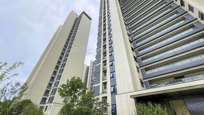 翡翠天悦艺园外景图