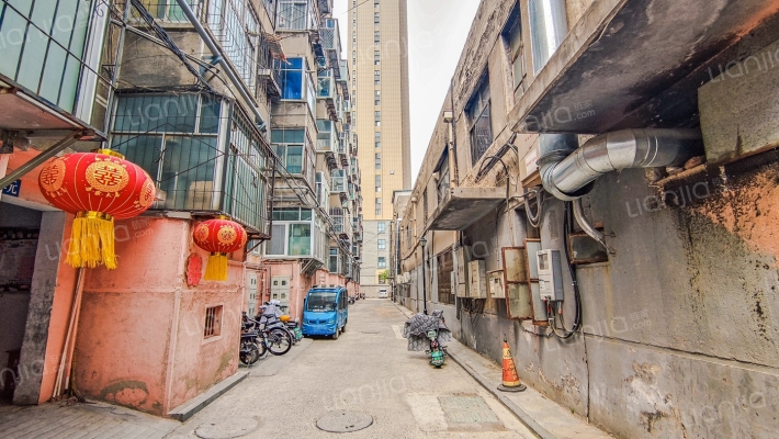 更新花园小区外景图